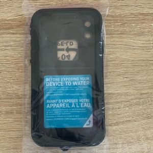 iPhone XR FRE Lifeproof Case - BRAND NEW